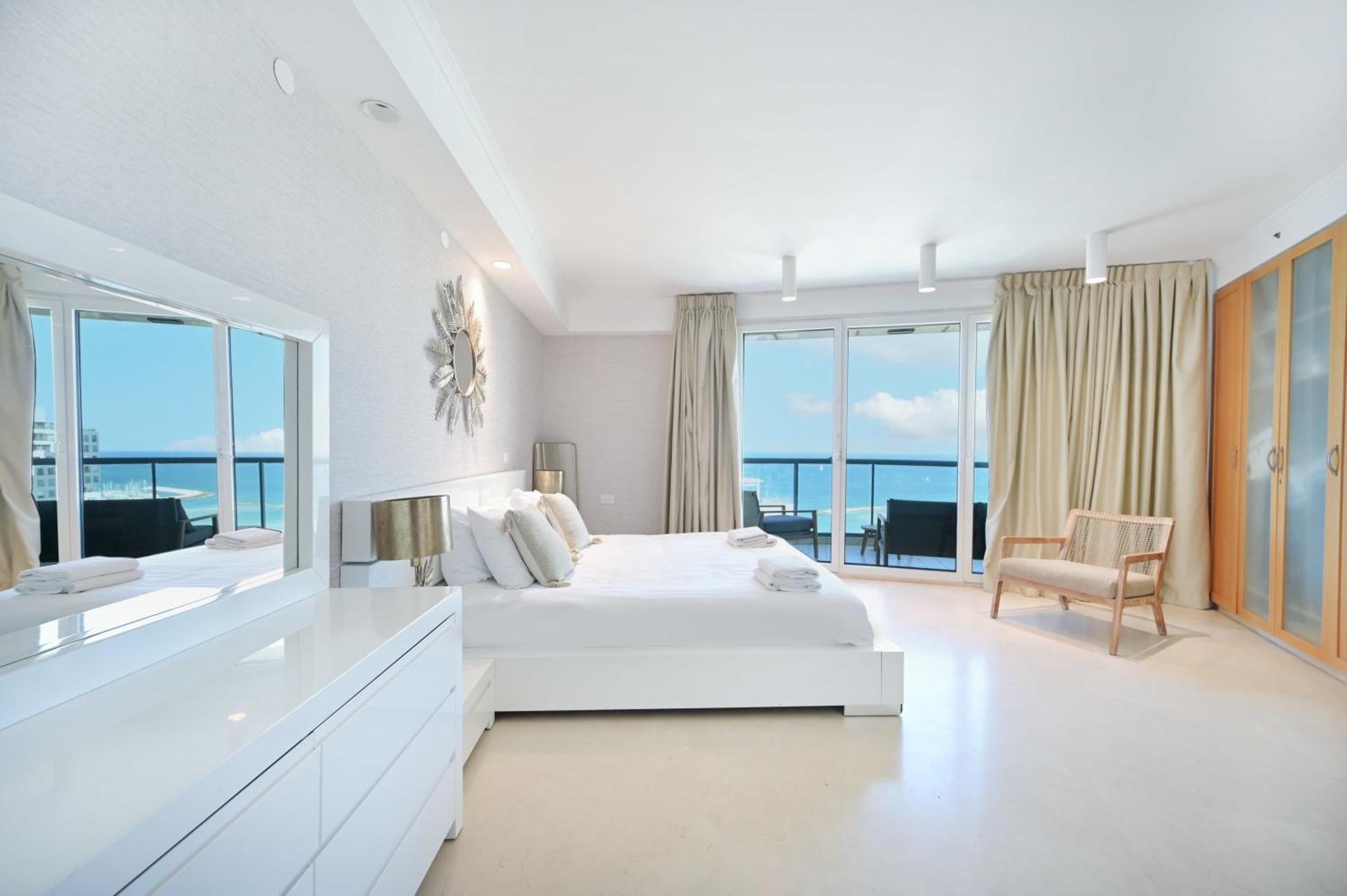 Apartment Miami Vibes 2br In Isrotel Tower By Holyguest